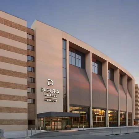 Delta Hotels Calgary Airport In-Terminal-2