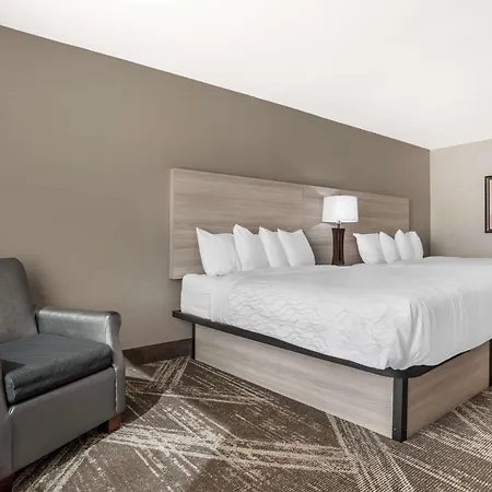 Best Western Plus Jackson Downtown Coliseum-3