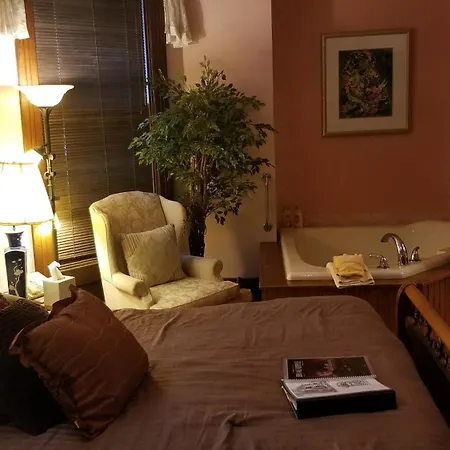 Old Northside Bed & Breakfast-2