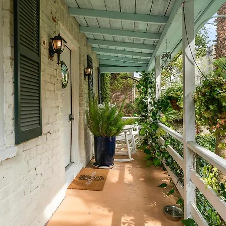 16 E Jones Carriage House-3