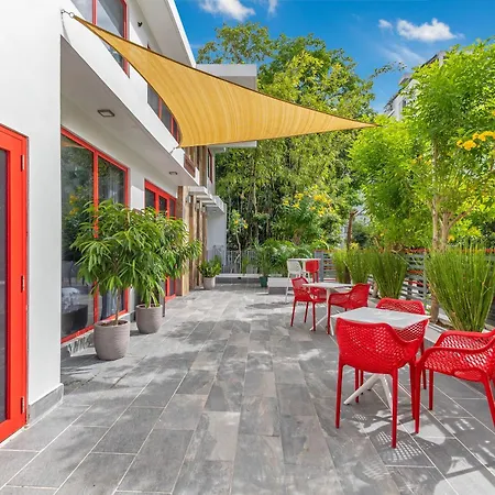 Red Door Inn-3