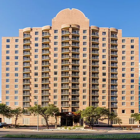 Doubletree Suites By Hilton Austin Downtown Capitol-2