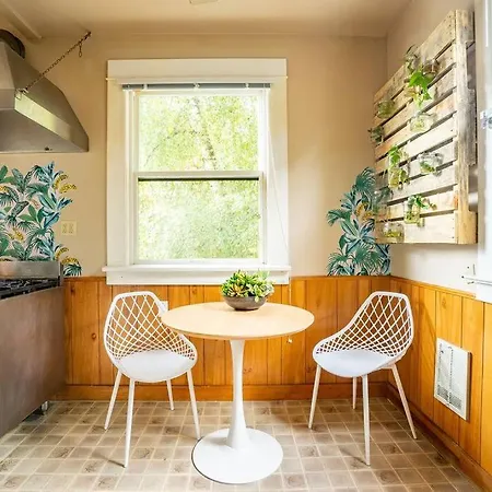 Charming 1Bd Suite In Capitol Hill - Foxglove Inn-3