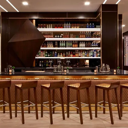 Ac Hotel By Marriott Minneapolis Downtown-3