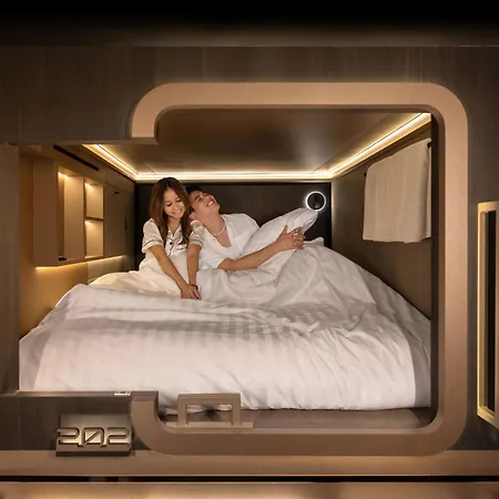 Cube Social Boutique Capsule Hotel At Boat Quay-2