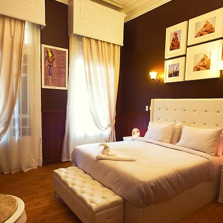 Tahrir Plaza Suites - Museum View-3