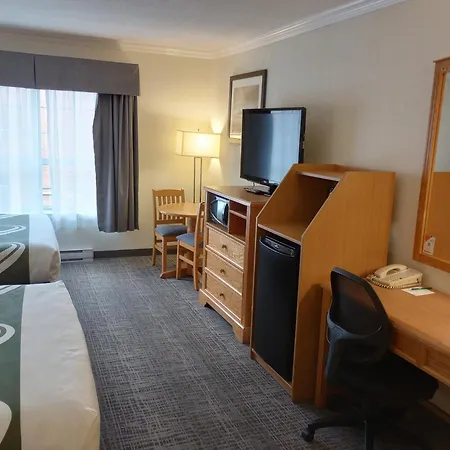 Quality Inn Downtown Inner Harbour-3