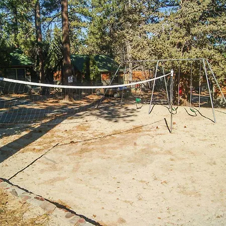 Twin Pines Family Cabin By Big Bear Vacations-2