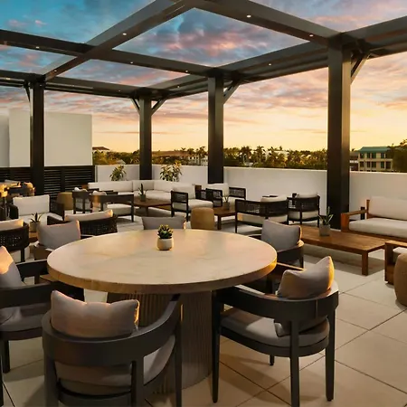 Ac Hotel By Marriott Naples 5Th Avenue-3