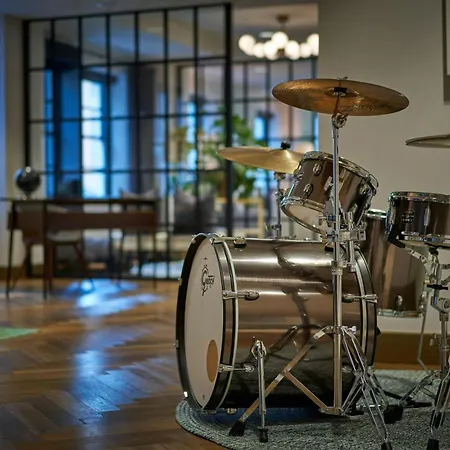 Renaissance Saint Elm Dallas Downtown Hotel-3