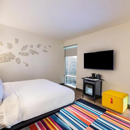 Aloft By Marriott Savannah Downtown Historic District-2
