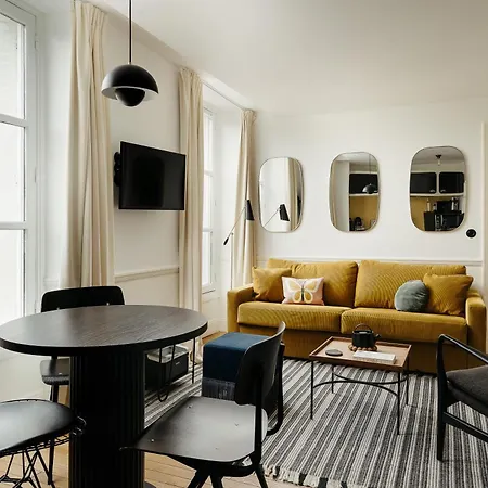 My Maison In Paris - Louvre-3