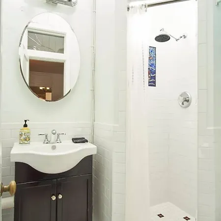 Burns Square Boutique Hotel-3