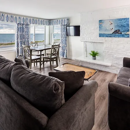Breakwater Hotel-3