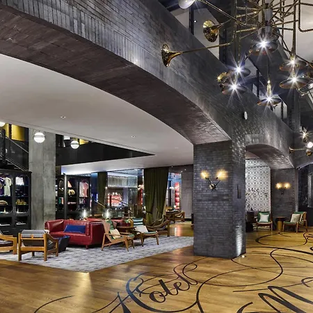 Hotel Van Zandt-3