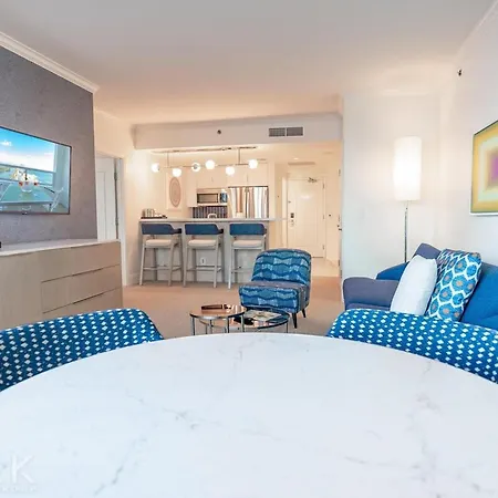 Fontainebleau Miami Beach Tresor Private Luxury Suites-2