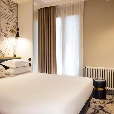 Hotel Mondial-3