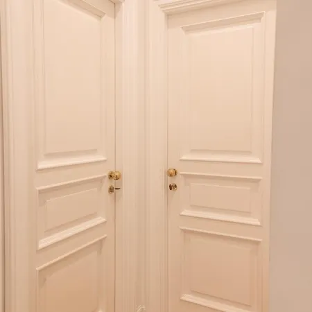 Tiburtina 86 Luxury Suites-3