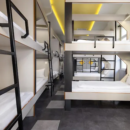 The Hive Party Hostel Budapest-2