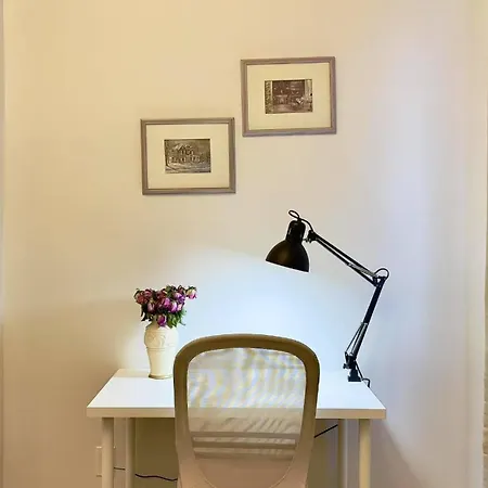 Warm Downtown Home-3