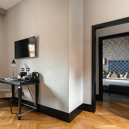 Unica Suites Rome-2