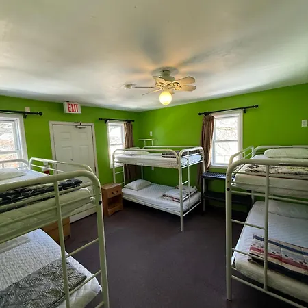 Ottawa Backpackers Inn-2