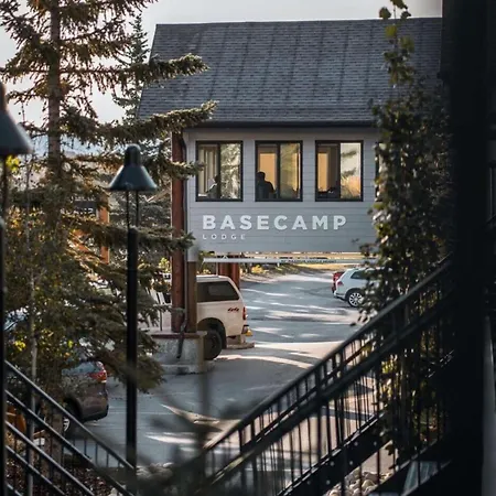 Basecamp Lodge Canmore-2