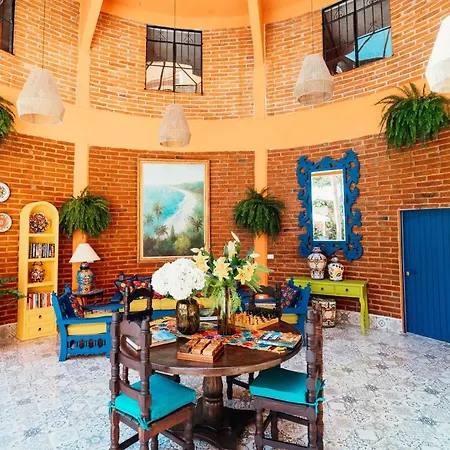 Boutique Hotel & Suites Hacienda Lord Twigg-3