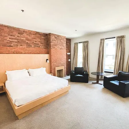 King Room At The Franklin Hotel On Water Street-3