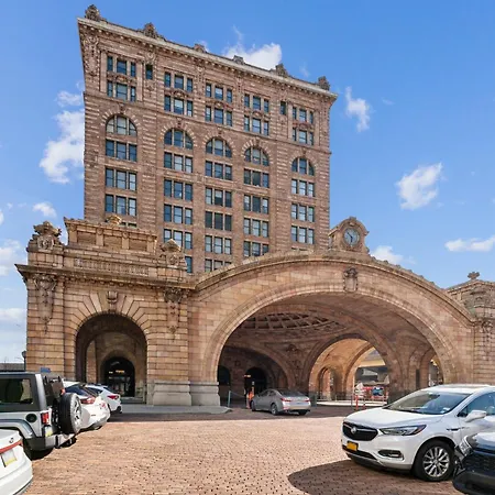 Placemakr Downtown Pittsburgh At The Pennsylvanian-2