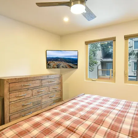 Timbernest Bristlecone Condo: Walk To Lifts Downtown Breckenridge-3