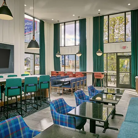 Hampton Inn Gatlinburg-3