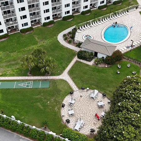 Emerald Oasis, Emerald Oasis- Gulf Front, Great For Families And Close To Destin Harbor!-3