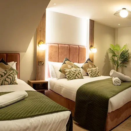 The Woodquay Townhouse-3