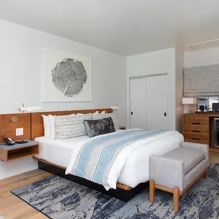 Carmel Beach Hotel-3