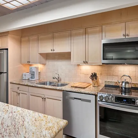 Chateau Chaumont Unit 9, Second-Floor Corner Condominium With Prime Location In Aspen-3