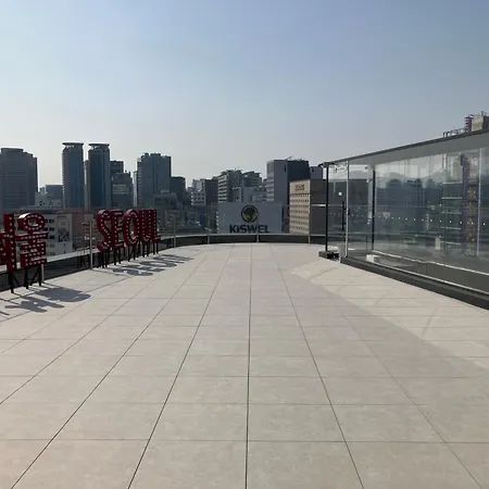 Homes Red Myeongdong-2