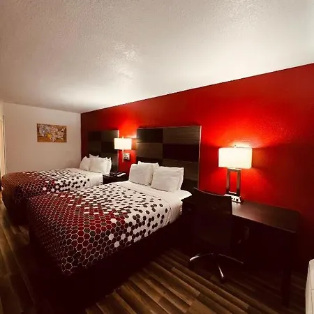 Econo Lodge-3