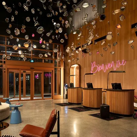 Moxy Montreal Downtown-3
