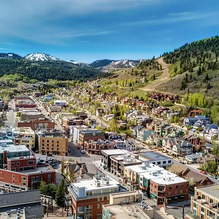Norfolk Mountain Fantasy! 1121 By Skyrun Park City-3