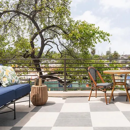 Petit Soleil - Bed, Breakfast And Bar-3