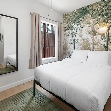Little Italy Inn - Limited Service Apart Hotel-2