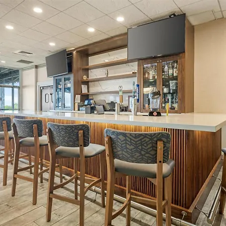Hampton Inn Virginia Beach Oceanfront North-2