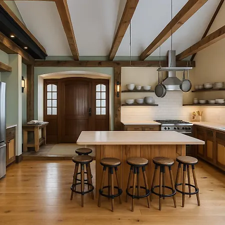 Magical Post And Beam Loft Downtown Newport!-2