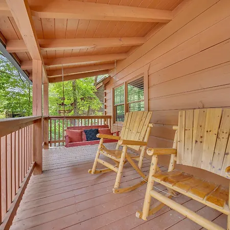 Er76 - Bear Tracks - Great Location! Close To All The Action! Cabin-3