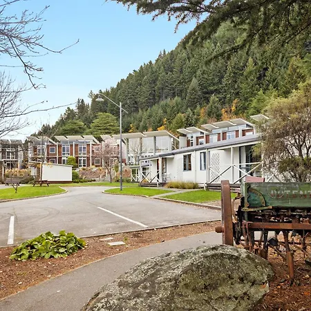 Hampshire Holiday Parks - Queenstown Lakeview-2