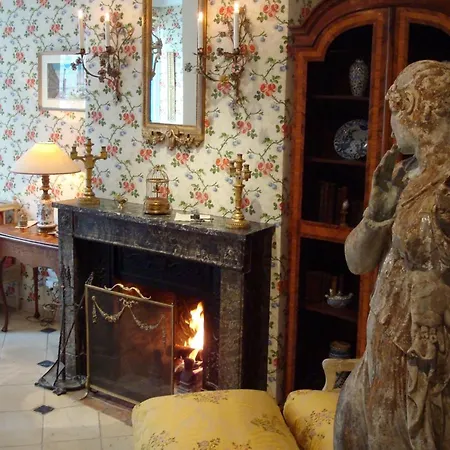 Hotel Caron De Beaumarchais-2
