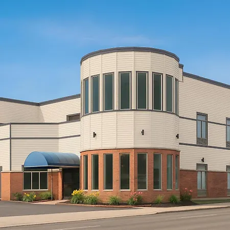Signature Stay Inn & Suites - Downtown Hamilton-2
