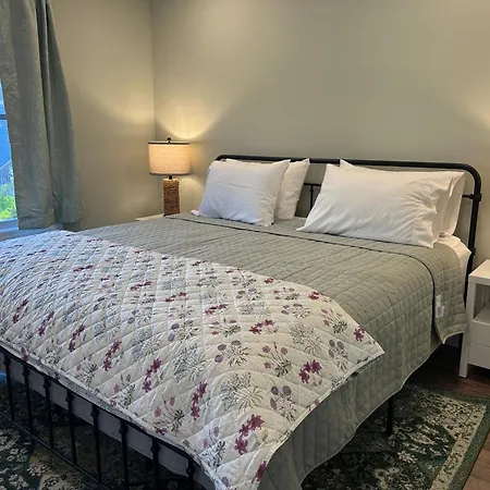 Canterbury Suites B&B-2