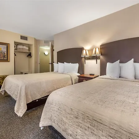 Best Western Plus The Normandy Inn & Suites-3